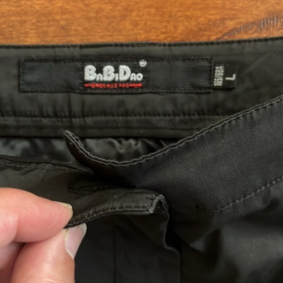 Black Sporty Women's Skirt - Picture 4 of 10